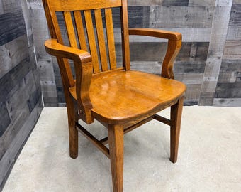 Antique Bankers Chair, Solid Wood Juror Lawyer Library Armchair E