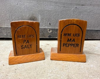 Vintage Wood Tombstone Pa Salt Ma Pepper Shakers