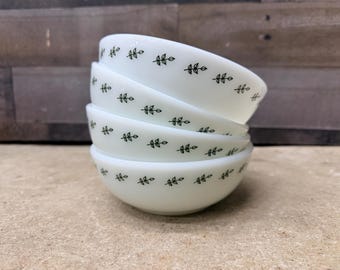 Set of 4 Vintage Milk Glass Bowls, Pyrex Green Leaf Tableware by Corning