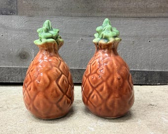 MCM Salt and Pepper Shakers, Ceramic Fig Fruits Kitchen Decor