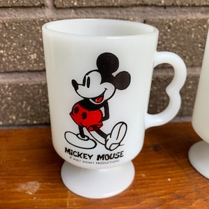Vintage Mickey Mouse & Donald Duck Milk Glass Mugs, Walt Disney Productions bild 3