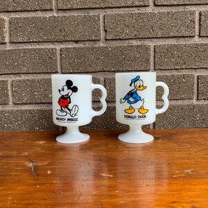 Vintage Mickey Mouse & Donald Duck Milk Glass Mugs, Walt Disney Productions bild 4