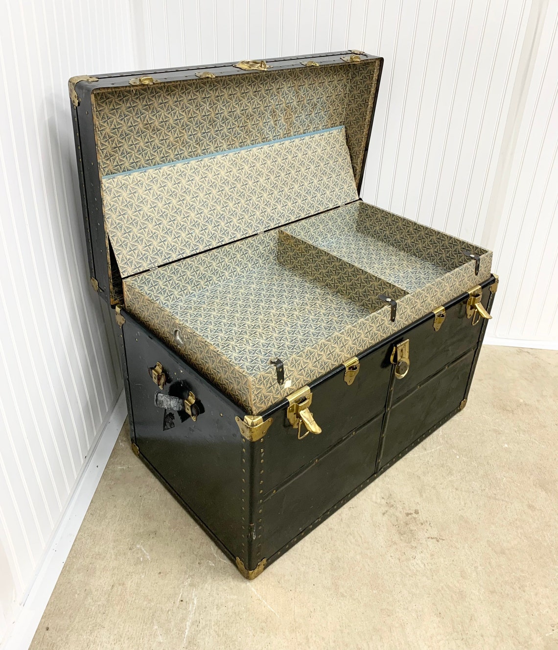 Vintage Large Trunk & Bag Co. Dependo Vulcanized Trunk W/tray Etsy