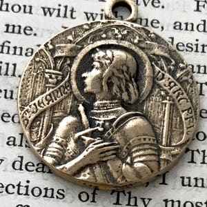 St. Joan of Arc Medal - BRONZE, White Bronze, or STERLING - St. Jeanne D&#39;Arc Medialle - Patron of soldiers and France (CD-358)