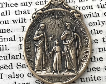Holy Family - Jesus, Mary, Joseph Medal - 1 1/4" - Bronze - Holy Family Medal - Reproduction Medal - Made in USA (CD-360)