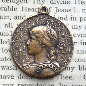 St. Joan of Arc Religious Medal - 1 1/8&quot; - Bronze or Sterling Silver - Joan of Arc - Catholic Medal - Vintage Medal Replica (M-1278)