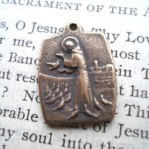St. Francis MEDAL - Bronze or Sterling Silver - Vintage Replica - Made in the USA  (M-846)