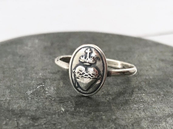 Sterling Silver Antiqued Sacred Heart of Jesus Ring Multiple Sizes Ring Size 10 Sterling Silver Antiqued Sacred Heart of Jesus Ring Multiple Sizes Ring Size 10