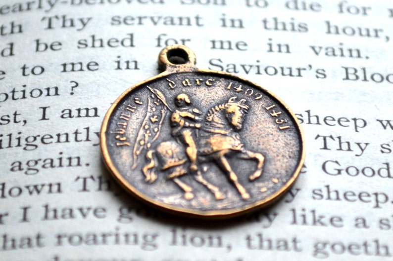 St. Joan of Arc Religious Medal 1 Catholic Medal Vintage Replica Made in the USA SF-1068 image 5