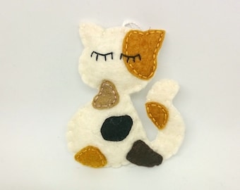 Felt calico cat ornament, felt cat ornament, felt kitty decor