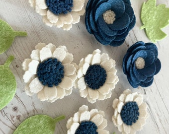 Loose felt flower pack, white and dark blue roses with leaves