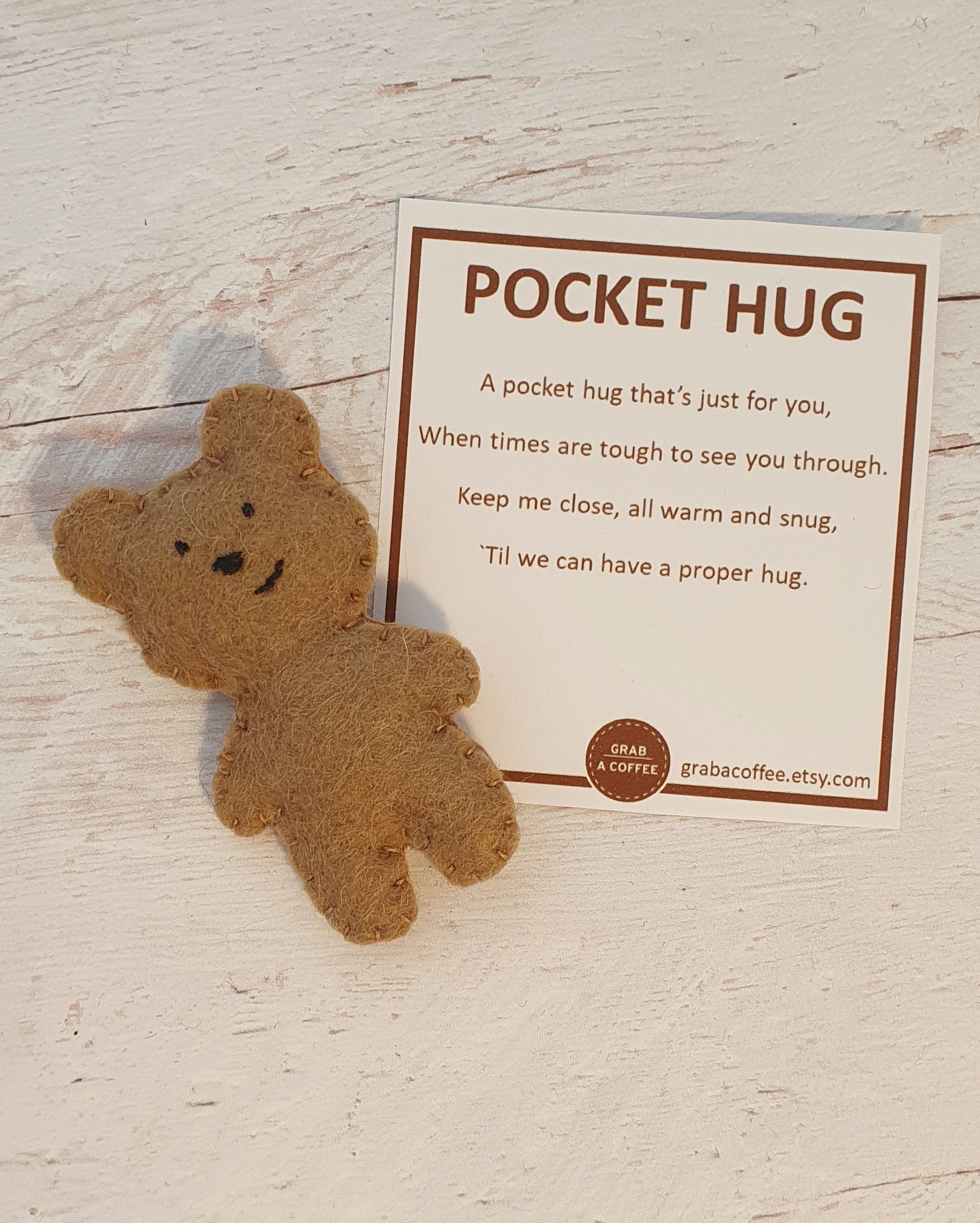 Regalo tascabile per abbracciare un piccolo abbraccio tascabile, orso in  legno pensando ai regali, Missing You I GIF You : : Casa e cucina