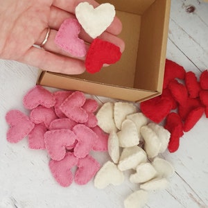 Confezione di piccoli ornamenti a cuore, 45 pezzi, articoli per feste