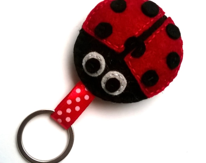 Daisy and Ladybug Keychain, Polymer Clay Ladybug Keychain, Gift for ...