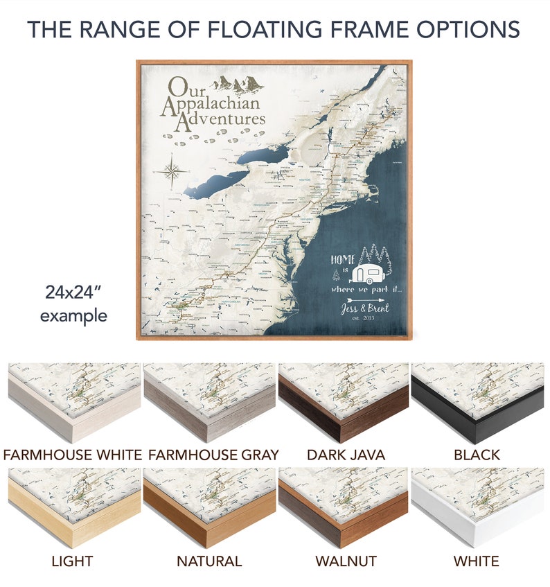 Puede incluir: Un ejemplo de impresi&oacute;n de mapa personalizado de 24x24 pulgadas con un esquema de color azul y blanco. El mapa est&aacute; enmarcado en una variedad de marcos de madera y negros. Las opciones de marco incluyen: Farmhouse White, Farmhouse Gray, Dark Java, Black, Light, Natural, Walnut y White.