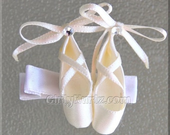 CREAM Ballet Slipper Hair Bow, Ballet Pointe Shoe Hair Clip, Ballet Hair Clip, Ballet Hair Bow, Dance Hair Bow, Slipper Hair Bow, Dance Bow