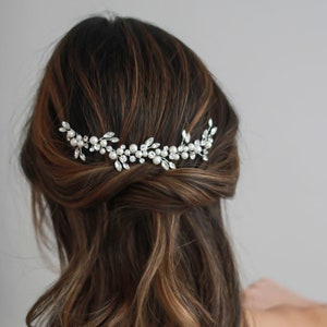 Pearl Bridal Headpiece, Floral Wedding Vine, Wedding Hair Accessory, Bridal Hair Comb, Crystal Hair Comb, Pearl Comb, Bridal Headpiece ~2459