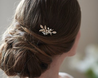 Bridal Hair Pin, Pearl Wedding Hair Pin, Wedding Hair Pin, Gold Bridal Hair Pin, Gold Leaf Wedding Hair Pin, Bridal Hair Accessory ~TP-2838