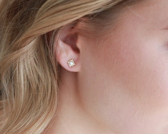 Small Pearl Stud Earrings • Tiny Stud Earrings • Stud Earrings for Women • Pearl Stud Earrings • Silver Stud Earrings • Stud Earrings ~4365