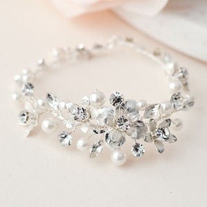 Floral Wedding Bracelet, Pearl & Crystal Bridal Bracelet, Floral Bridal Bracelet, Floral Pearl Wedding Bracelet, Pearl Bridal Bracelet4881 Silver