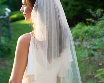 Bridal Veil, Cut Edge Veil, Simple Wedding Veil, Veil for Bride, Wedding Veil, Light Ivory Veil, White Veil, Veil for Wedding, VB-5090