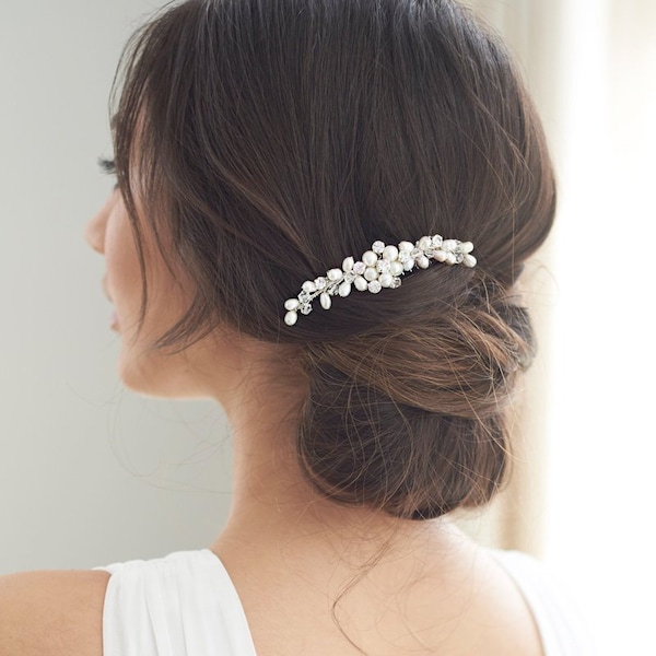 Freshwater Pearl Bridal Comb, Silver Wedding Comb, Freshwater Pearl Bridal Hair Comb, Pearl Wedding Hair Comb, Crystal & Pearl Comb~2331