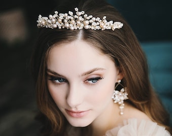 Gold & Champagne Wedding Tiara • Statement Bridal Headpiece • Wedding Crown • Floral Bridal Crown • Wedding Tiara • Floral Crown • 3448