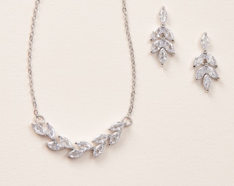 Bridesmaid Set • Bridesmaid Jewelry Set • Silver Bridesmaid Pendant Set • Bridesmaid Gift • MOH Gift • Bridal Party Jewelry Set ~1742
