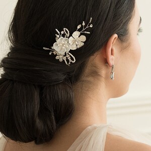 Floral Crystal & Pearl Clip • Crystal Wedding lip • Bridal Hair Comb • Floral Hair Clip • Pearl Hair Clip • Floral Hair Clip • 2506