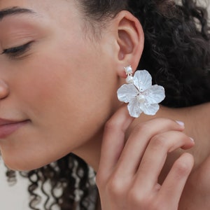Pearl Wedding Earrings, Floral Pearl Bridal Earrings, Floral Earrings for Bride, Floral Wedding Jewelry, Floral Bride Jewelry,Earrings ~4314
