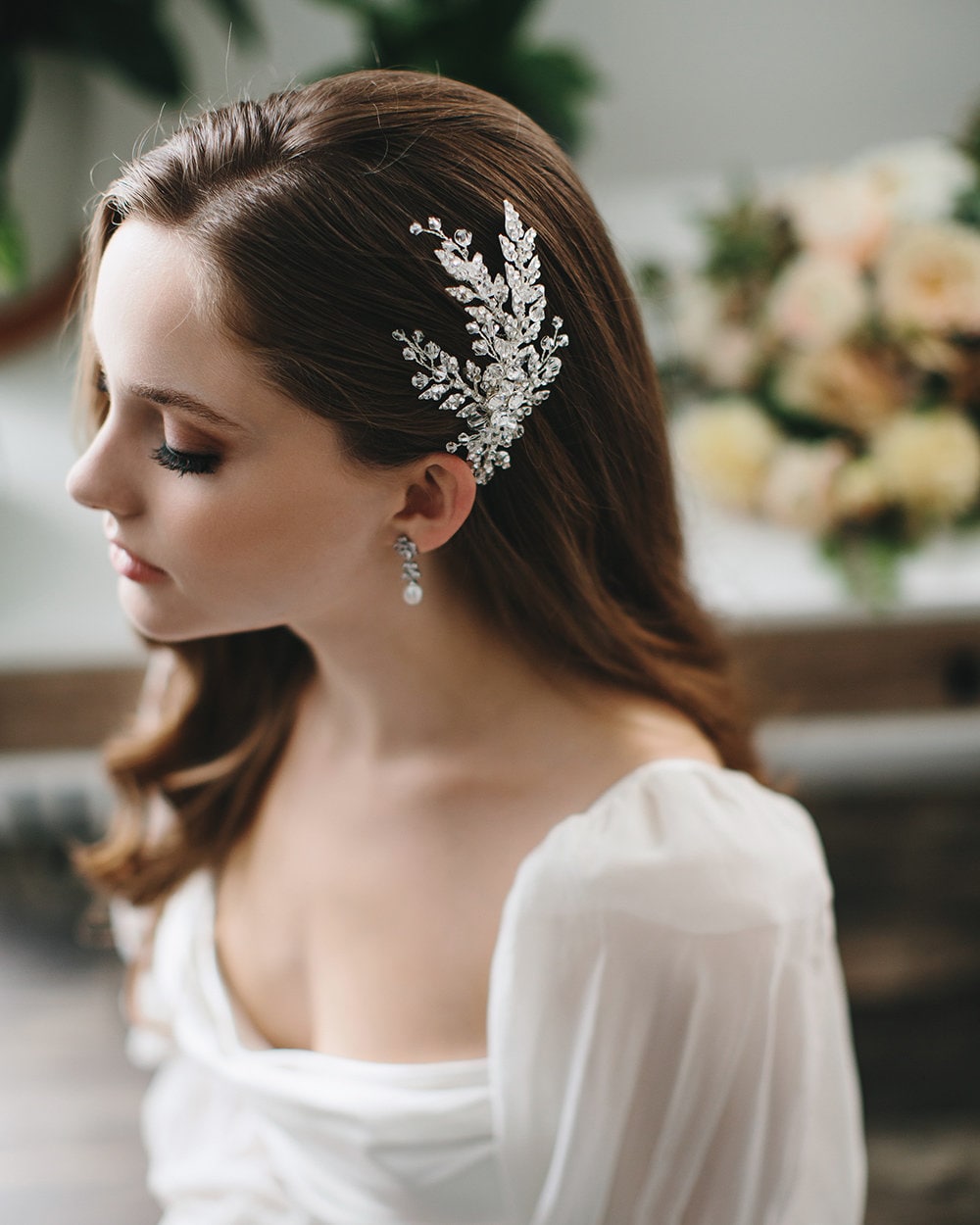 Silver Floral Crystal and Rhinestone Bridal Comb • Wedding  display picture 2