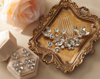 Silver Cluster Crystal Bridal Hair Comb • Modern Wedding  display picture 2
