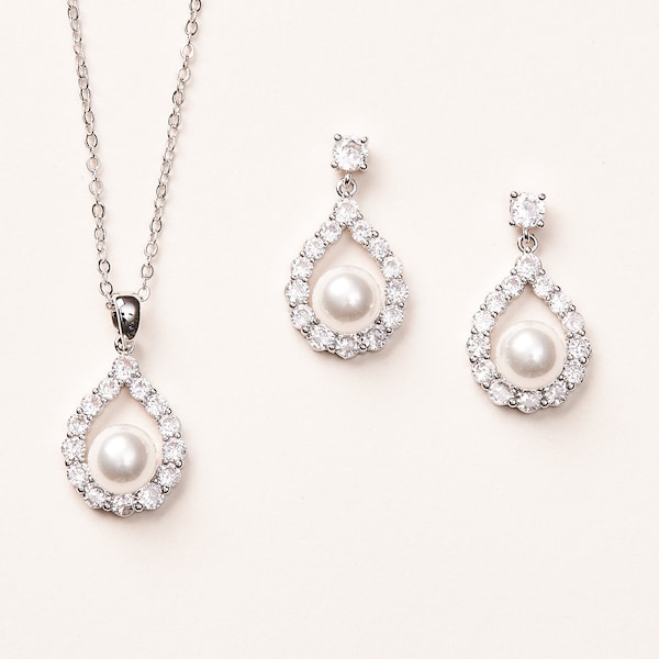 Pearl Wedding Jewelry, Pearl Bridal Jewelry, Pearl Jewelry Set, Pearl Bridesmaid Jewelry, Pearl Bridesmaid Gift, Bride Jewelry Set, 1679