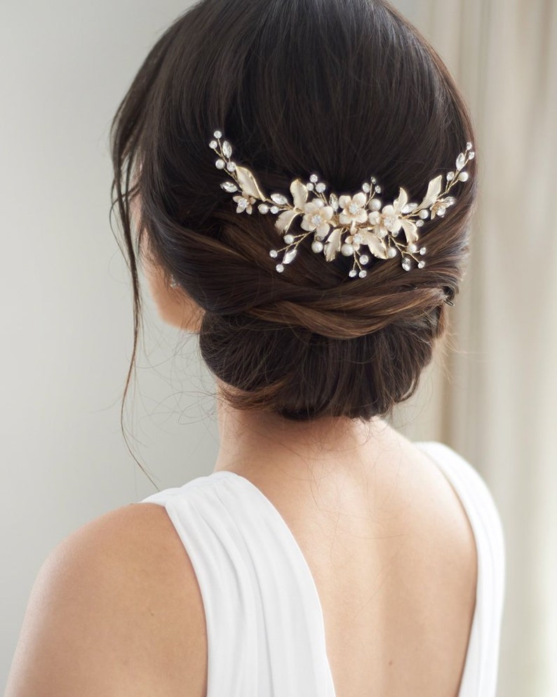 Gold Floral Wedding Back Piece, Pearl Bridal Comb, Gold Flower Comb, Floral Wedding Accessory, Crystal Comb, Rhinestone Gold Comb TC-2326 zdjęcie 4