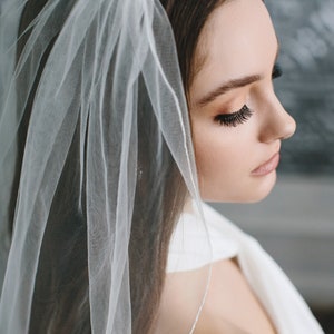 1-Layer Pencil Edge Wedding Veil • Light Ivory Bridal Veil • Fingertip, Elbow or Knee • VB-422 image 2