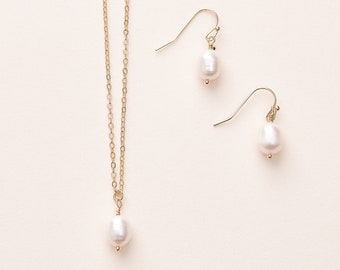 Freshwater Pearl Jewelry • Minimalist Pearl Jewelry • Wedding Pearl Jewelry • Bridal Pearl Jewelry • Pearl Pendant Jewelry Set ~JS-1696