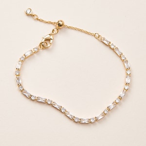 Zara CZ verstelbare armband • Zirkonia armband voor bruid • CZ armband voor bruiloft • CZ bruidsarmband • Bruiloftsdag sieraden • 4911
