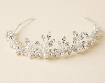 Delicate Pearl Wedding Tiara • Bridal Hair Accessory • Pearl Bridal Crown • Floral Wedding Crown • Flower Crown • Bridal Headpiece • 3482