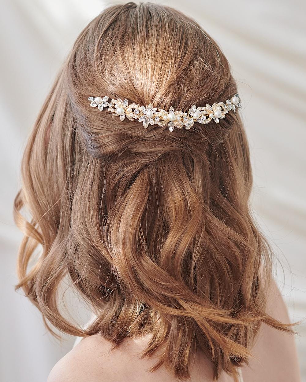 Dareth Colburn Crystal Leaf Comb Hair Accessory Maddie Hair Comb - Shop Wedding Hair Pieces | Dareth Colburn main image 3