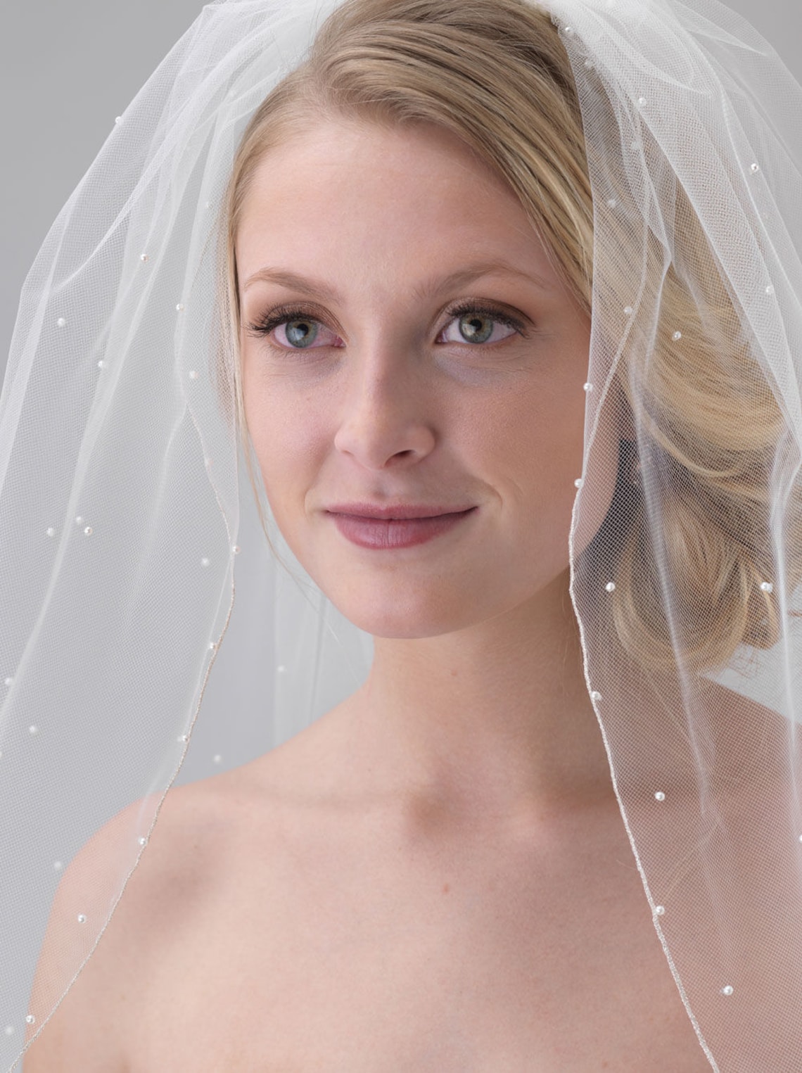 Pearl Bridal Veil Scattered Pearl Wedding Veil Tulle Veil Etsy