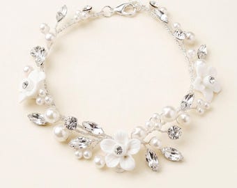 Floral Wedding Bracelet • Pearl & Crystal Bridal Bracelet • Romantic Bridal Bracelet • Pearl Wedding Bracelet • Pearl Bridal Bracelet • 4943