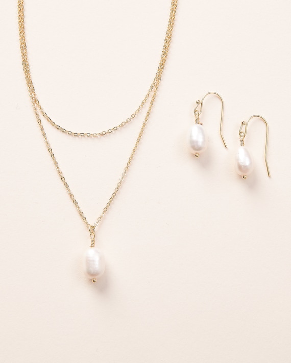 Pearl Bridesmaid Jewelry Set • Bridesmaid Jewelry Gift • Freshwater Pearl Jewelry • Minimalist Pearl Jewelry • Bridesmaid Jewelry Set ~1708