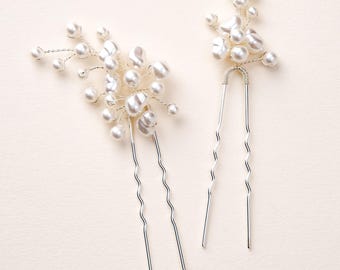 Pearl Bridal Hair Pins • Modern Hair Pins • Elegant Wedding Hair Accessory • 2895