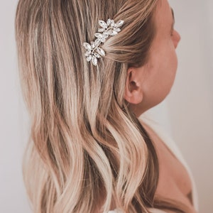 Peine de pelo de novia de cristal, peine de pelo de boda de diamantes de imitación florales, peine de novia floral, peine de pelo de boda pequeño, accesorios para el cabello de novia 2466 imagen 5