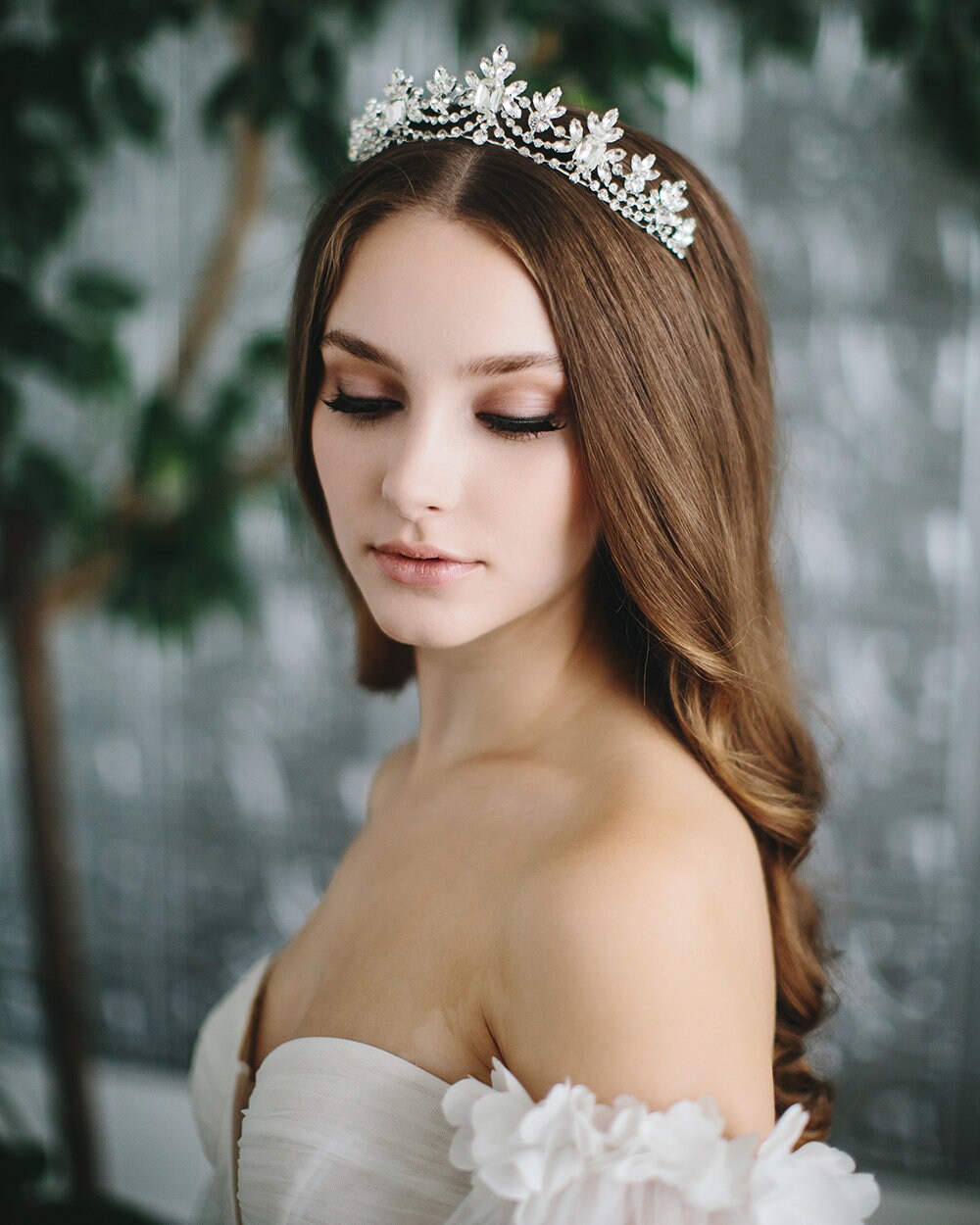 IVORY&CO Tiara(ティアラ) Caitlin Crystal Wedding Tiara • Bridal Tiara • Crystal Wedding