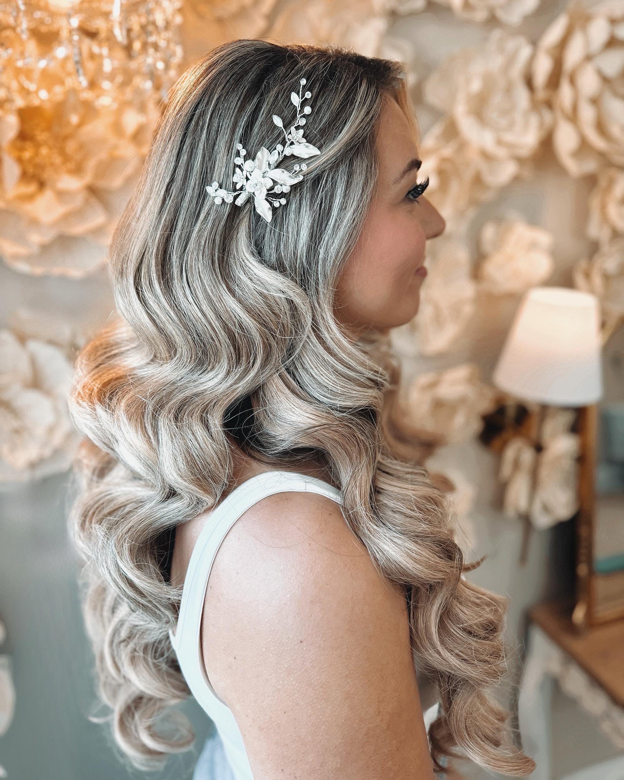 Malis Henderson Silver Pearl and Rhinestone Flowers Bridal Headpiece‎ NEW Elen Henderson‎ Crystal Silver White Blush Pearl Rhinestone  main image 2