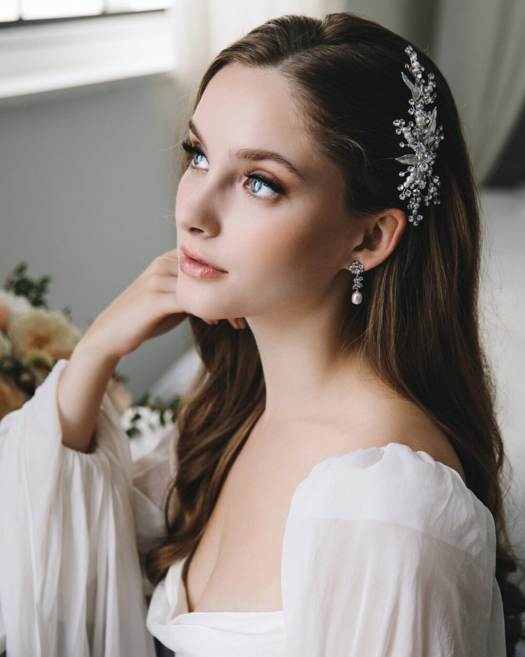 ヘアアクセサリー Pearl Crystal Hair Clips - SELF PORTRAIT - Silk - White Pearl Crystal Bow Hairclip – self-portrait-EU