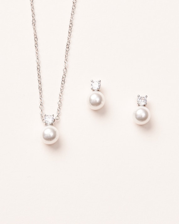 Simple Pearl Bridesmaid Set • Pearl Bridesmaid Jewelry • Minimalist Pearl Bridesmaid Jewelry •  Bridal Jewelry Set, Wedding Jewelry ~1733