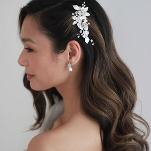 Floral Bridal Comb, Floral Wedding Hair Comb, Bridal Hair Comb, Floral Bridal Hair Accessory, Wedding Hair Accessory, Floral Comb 2437 image 5