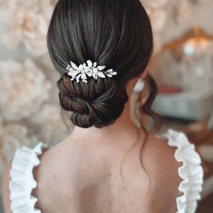 Pearl Bridal Hair Pin, Pearl Wedding Hair Pin, Keshi Pearl Bridal Hair Pin, Crystal & Pearl Wedding Hair Pin, Floral Bridal Hair Pin~7014